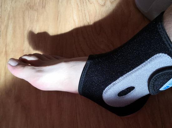 踝关节扭伤的康复理疗师,踝关节扭伤后康复训练视频