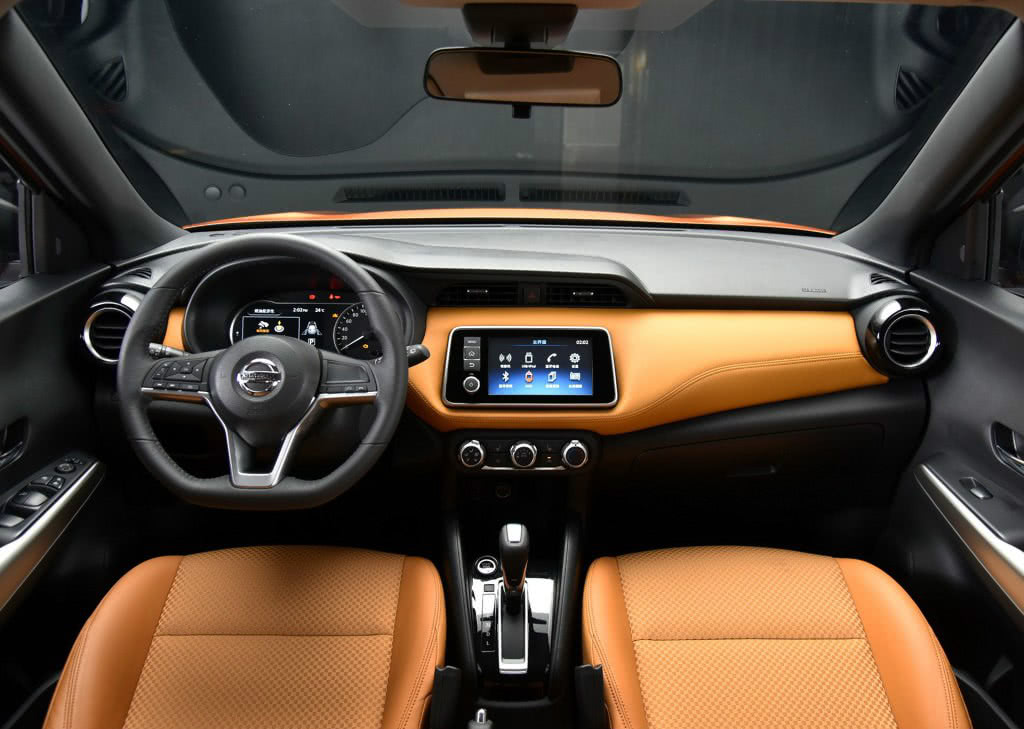 试驾日产劲客2022款空间,日产劲客2019款suv豪华版