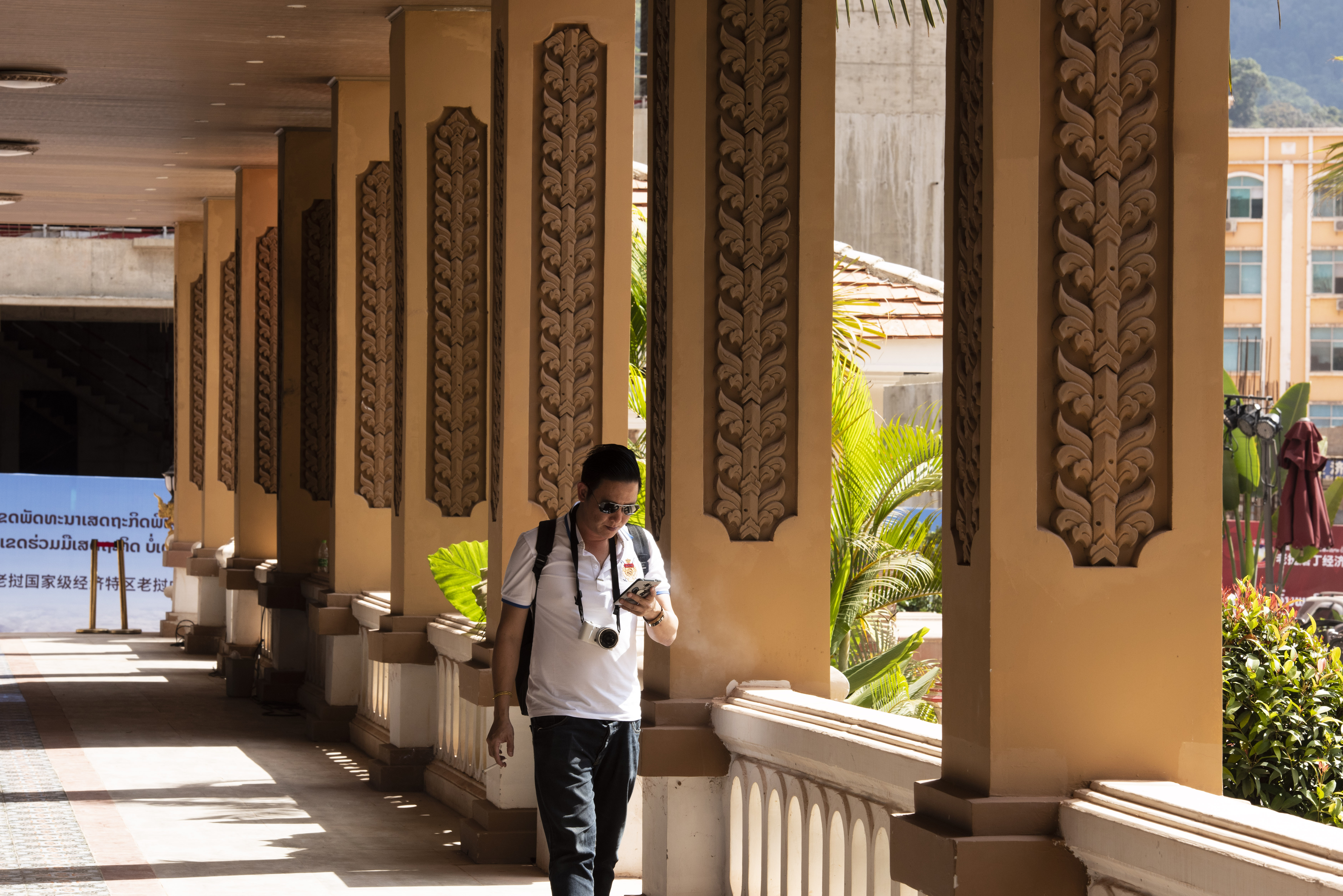 过了边境线的人,过了国境线再走多长公里出国