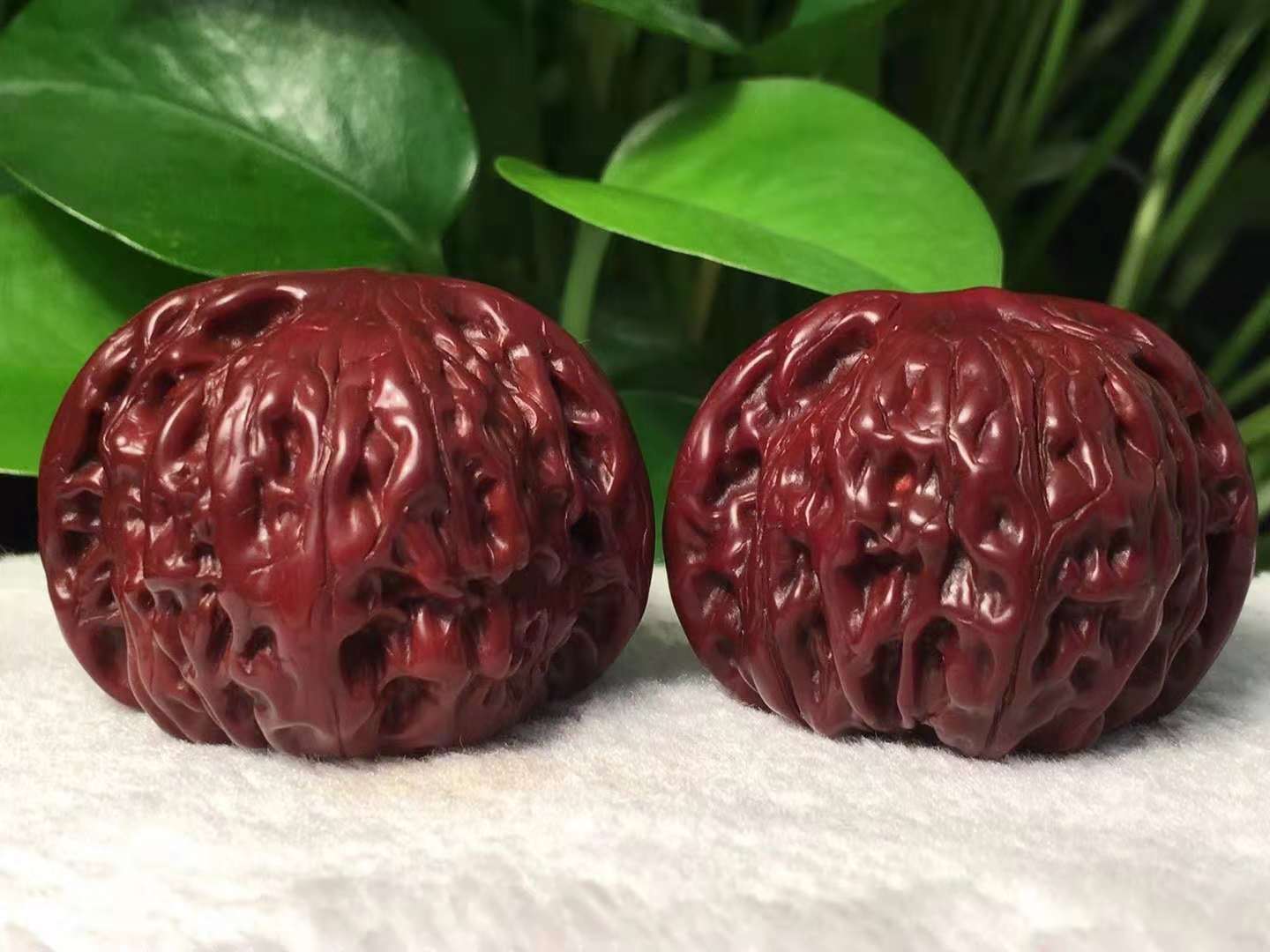 盘了多年的核桃如何辨认真假,盘玩核桃辨认真假