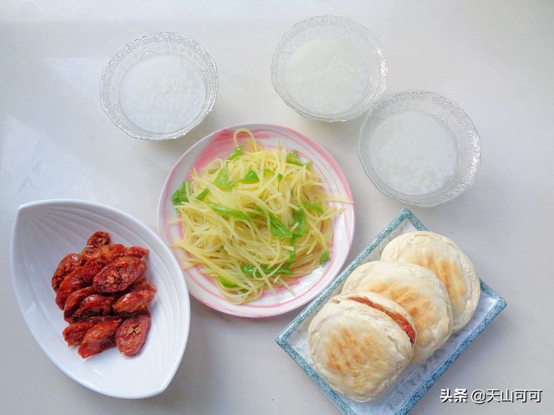 香肠肉夹馍卤汤,香肠香菇丝肉夹馍