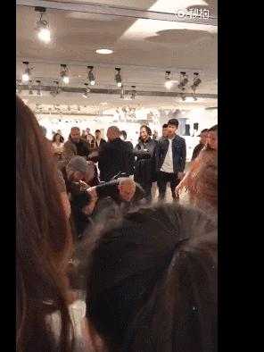 范思辙深夜致歉杨幂工作室,杨幂解约范思哲在国外有什么影响