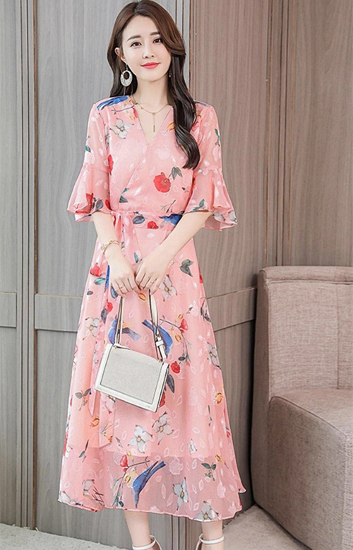 清爽又透气雪纺连衣裙穿着不闷,夏季雪纺连衣裙气质高级感轻奢