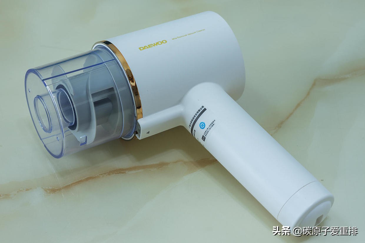 除螨吸尘两相宜大宇除螨仪体验,大宇无线除螨仪吸尘器怎么清理