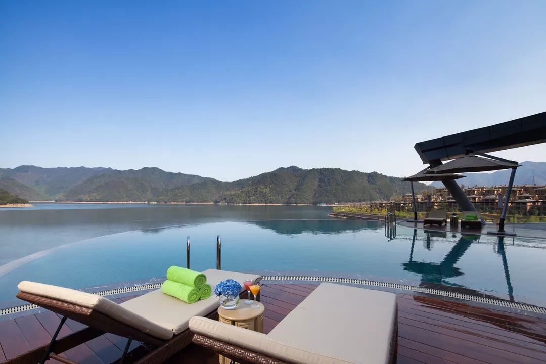 ¥998/2晚-超酷炫船型酒店!直面江湖双景!五星豪华游轮!