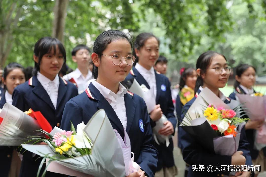 骊歌轻唱道珍重,扬帆追梦正当时——洛阳市东升第二中学举行2020届毕业典礼