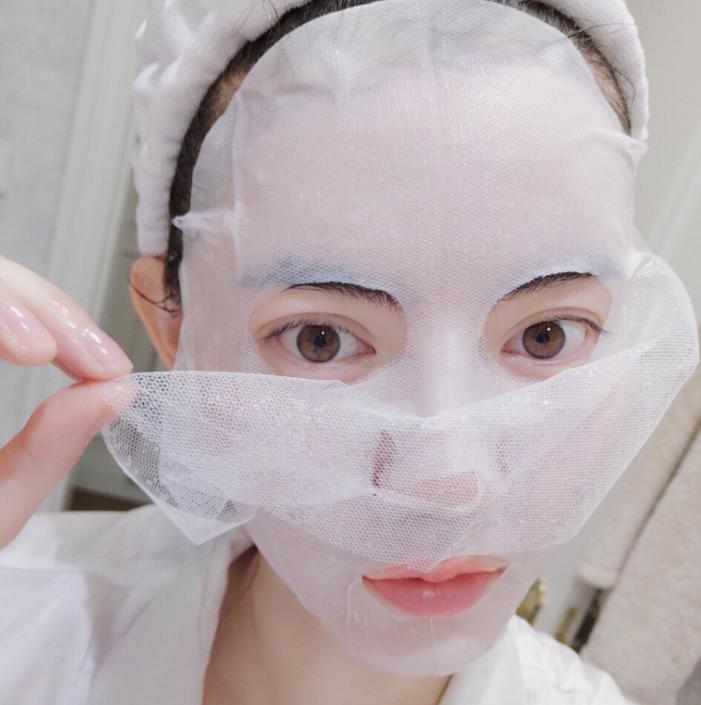 冬天敷面膜脸上刺痛是怎么回事,敷面膜脸颊刺痛发红是什么原因