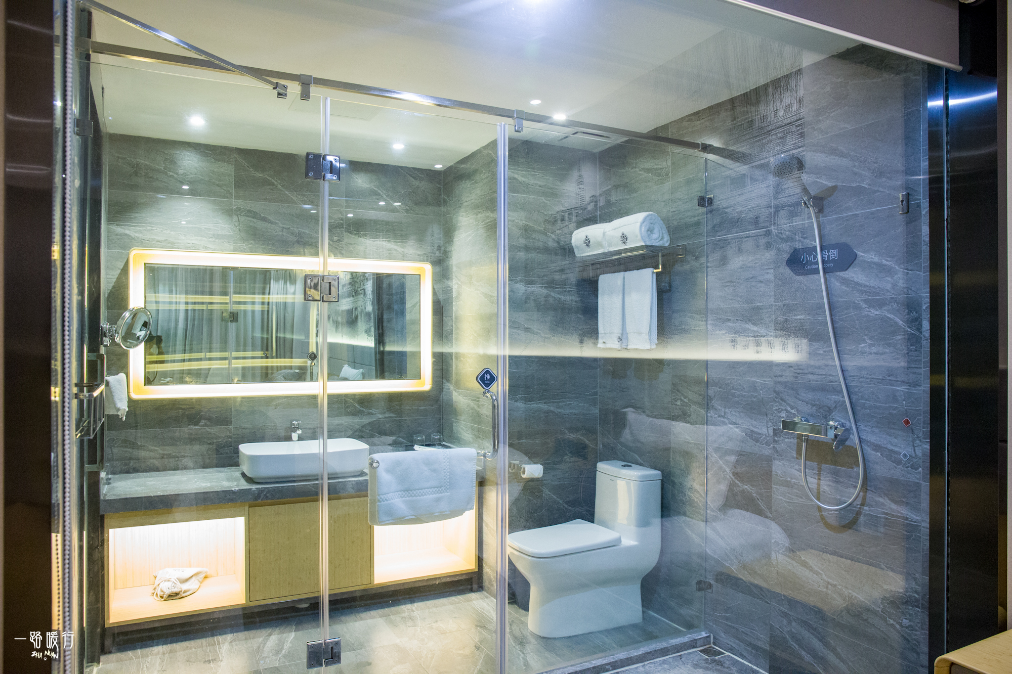 曲阜一日游最佳攻略酒店,畅游齐鲁乐宿济宁