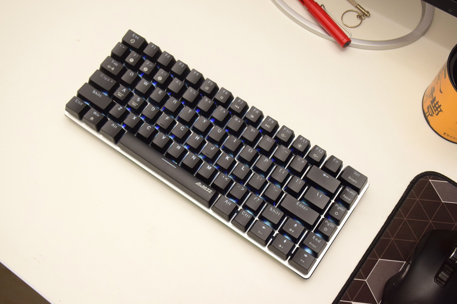 黑爵机械键盘ak33测评,黑爵ak33用什么轴