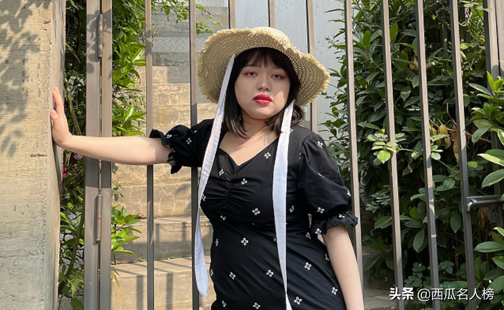 奥黛丽厚本走上颜值道路,奥黛丽厚本秃头少女秒变名媛