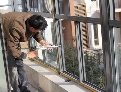 门窗打胶45度角技巧,门窗打胶怎么打好4个角