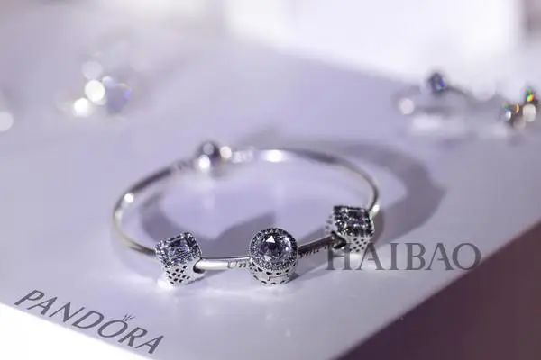 娼樺鎷夐瓟鐩掗煩鍥界伨闅剧墖,娼樺鎷夐瓟鐩掔伨闅剧墖