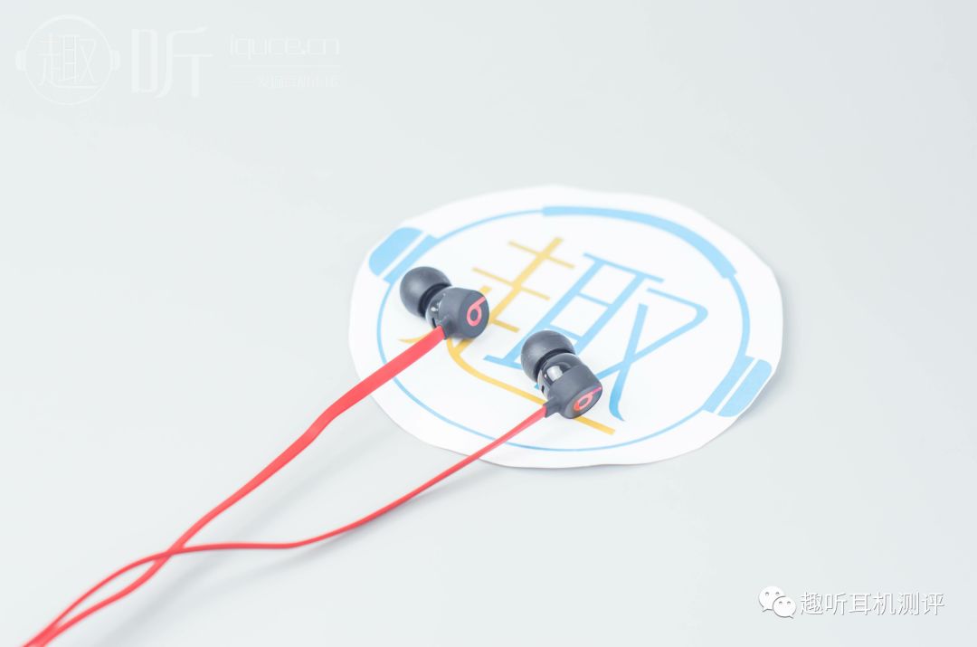 urbeats3入耳式耳机开箱,beats3蓝牙头戴式耳机评测