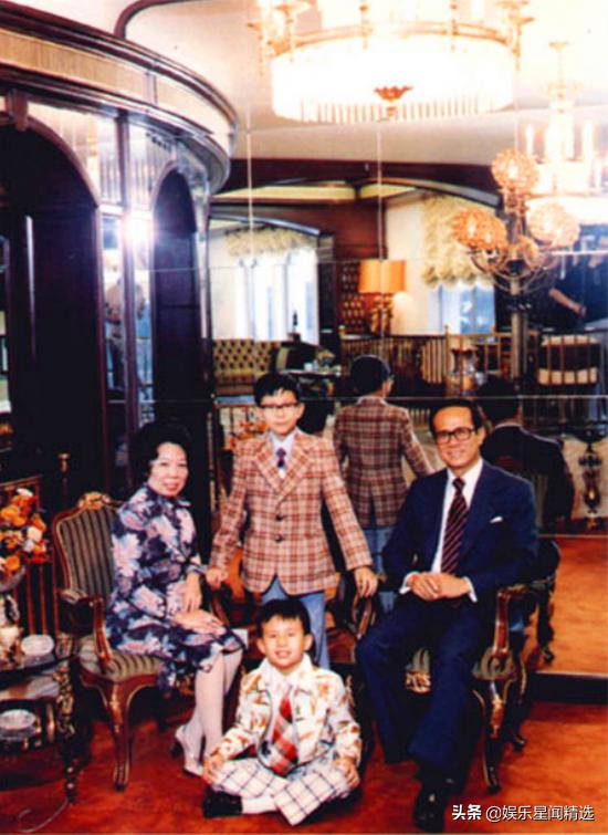 李嘉诚收藏的表,香港首富李嘉诚最新视频