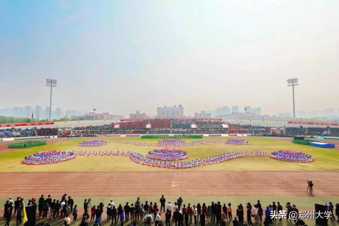 郑州大学阳光运动会800米,郑州大学春季运动会