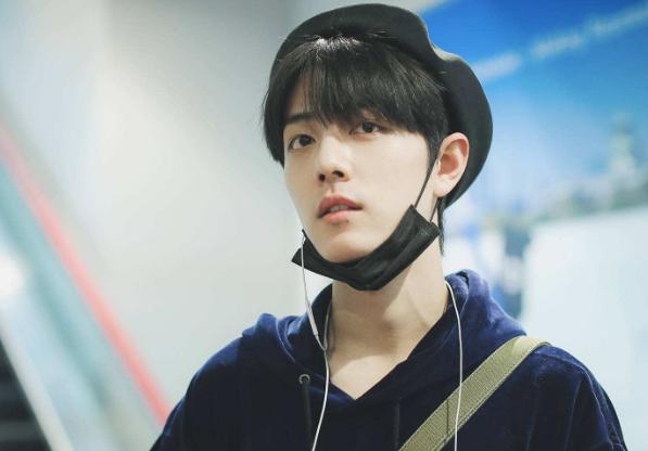 陈情令肖战被打动图,陈情令肖战高光镜头