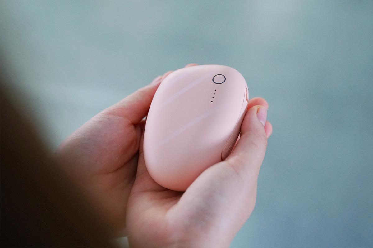 既能充电又能暖手的暖宝宝,既能暖手又能充电的充电宝