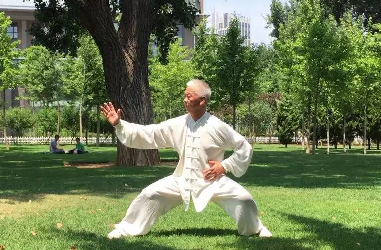 为什么练拳站不稳,练拳时如何平稳发力