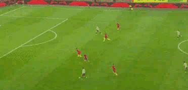 国足怎么才能进球搞笑图,国足搞笑停球场面动图