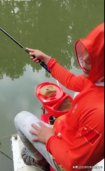 正确的抬竿动作示范,正确的抬竿动作