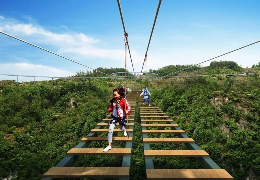 大连棠梨乐游谷悬崖秋千图片,大连棠梨乐游谷步步惊心