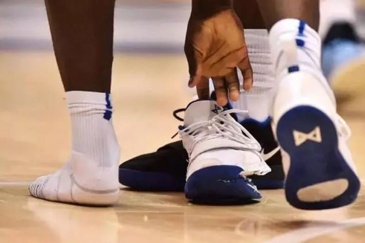 耐克鞋注入新鲜血液,耐克新款鞋注入一滴血