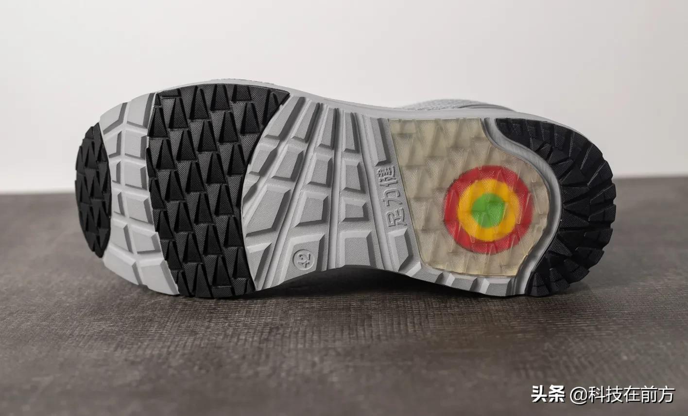 斯凯奇足力健配置,斯凯奇和足力健的区别