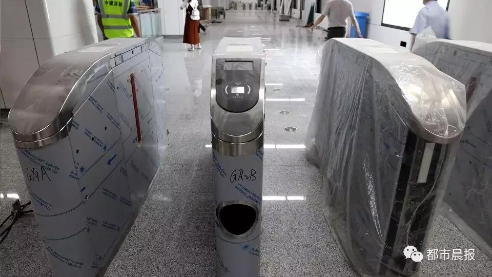 地铁1号线至百家湖,试乘地铁2号线