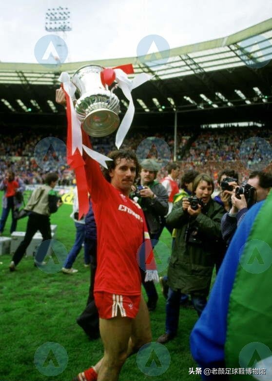 足球鞋胡尔克,胡尔克巴西刺绣足球鞋