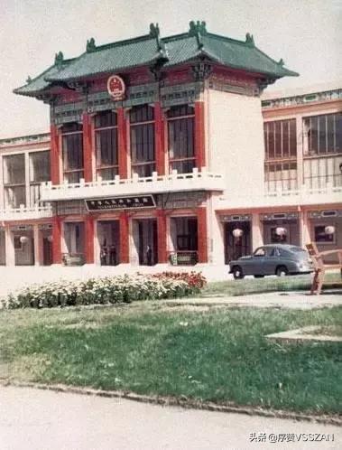 国徽的设计者是谁呀,国徽设计者是梁思成吗