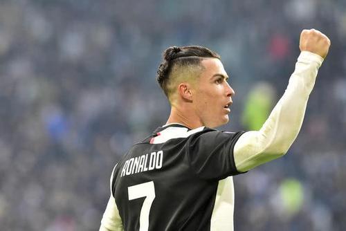 足球史上最伟大的球员贝利,世界三大公认足球球王贝利排名