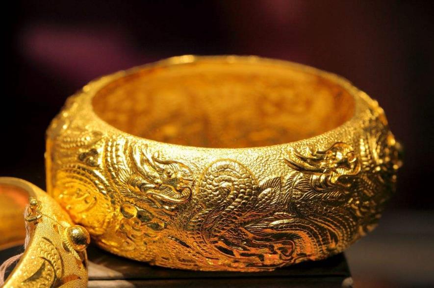 什么样的黄金手镯不容易变形,黄金手镯变形了怎么办