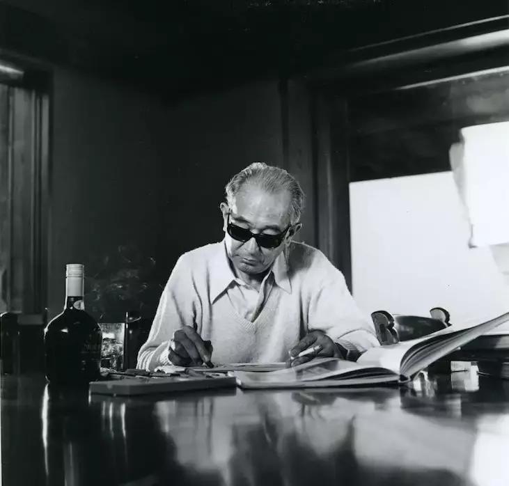 世人说我的爸爸是神，但他就是个普通人