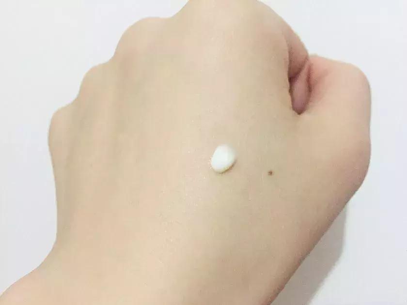 最热门30款眼霜,同品牌最贵的产品是眼霜还是精华