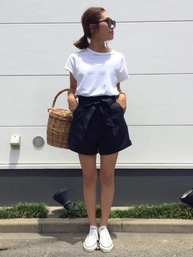 夏季休闲宽松短袖t恤每日穿搭,上短下长不露腿t恤穿搭夏季