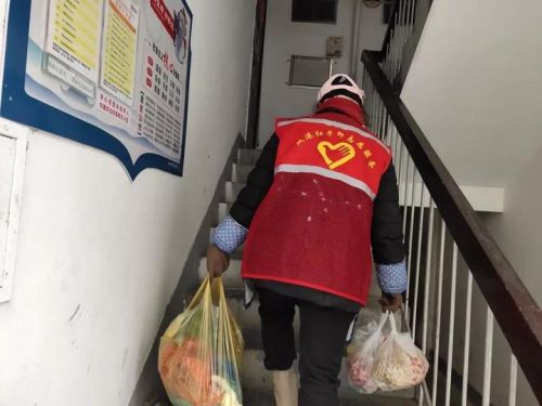 衢州柯城双港街道推出“网格+”线上“零距离”服务群众