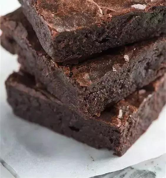 白糖红糖有什么不一样,红糖白糖冰糖黄糖的区别与功效