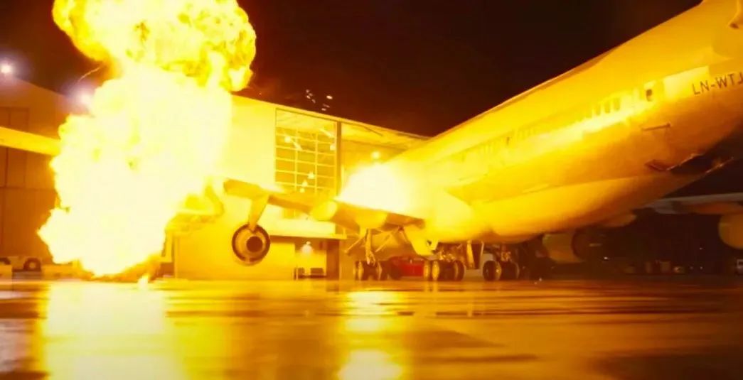 盗梦空间诺兰深度解析,盗梦空间诺兰的成名作