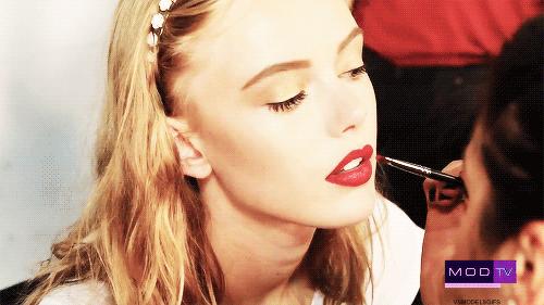 不用代购的平价产品有哪些,不超过100块钱的平价眼影盘推荐