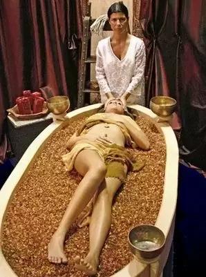 宝石护肤,日本人用得多的护肤品