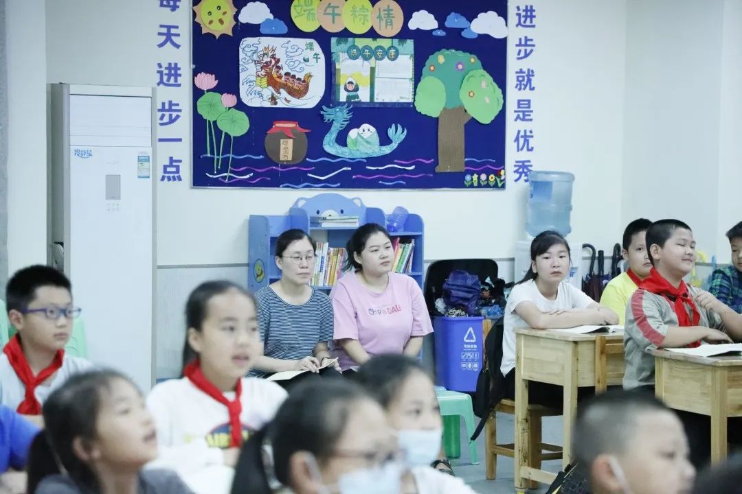 展学校风采，促教育发展——两校互动交流相互学习携手共进