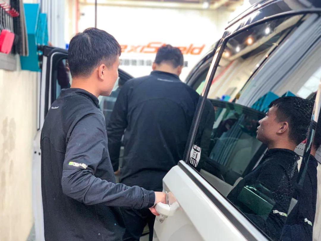 靓车堡礼字坝店盛大开业！巨额优惠等你来拿