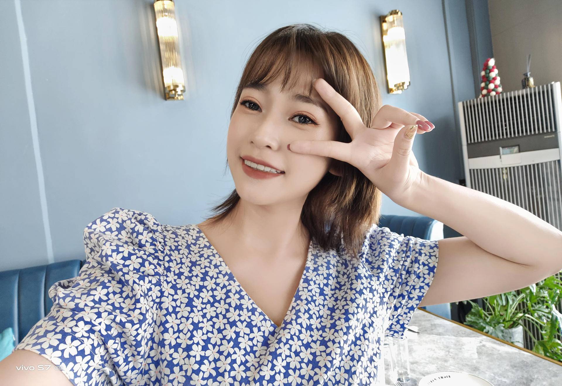 轻薄多彩的vivos7,轻薄自拍旗舰vivo