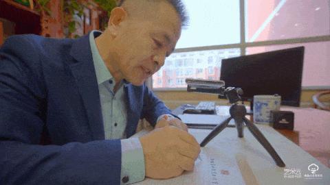 “七个一”先锋在行动｜小小讲解员带你游包钢实验二小