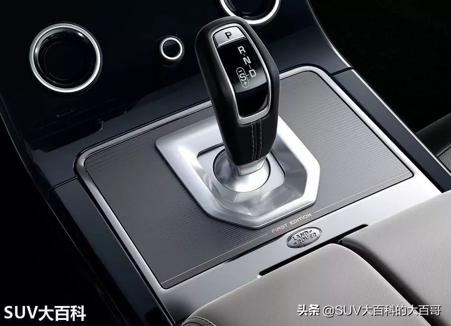 全新一代路虎揽胜极光黑科技体验,路虎极光五块屏幕