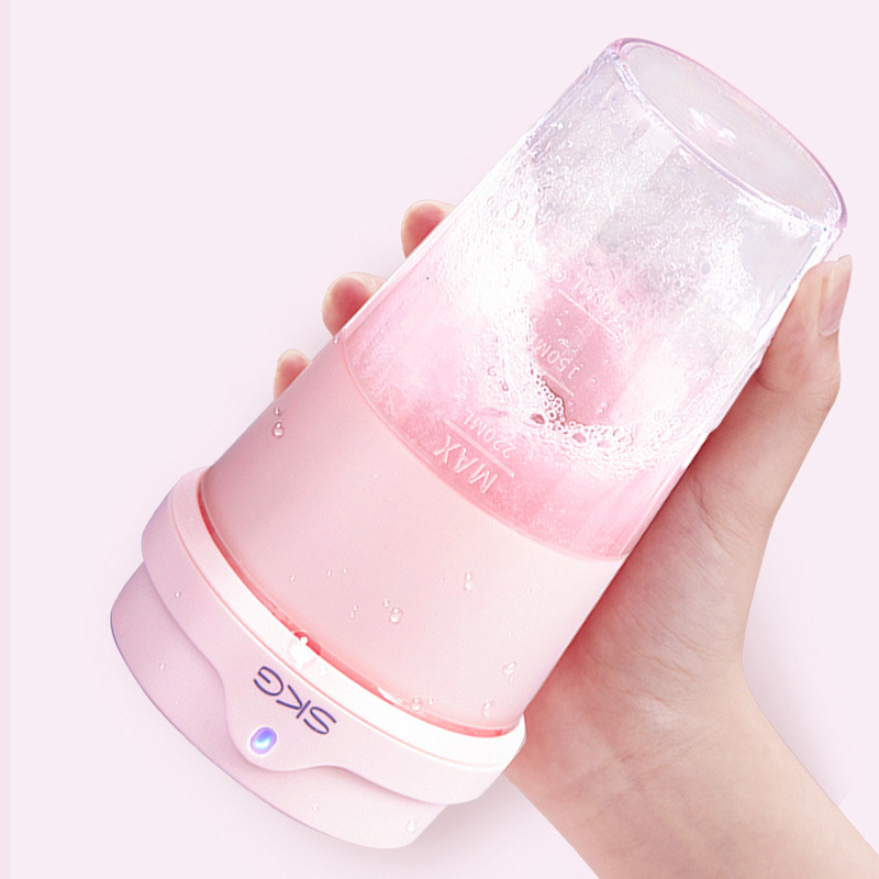 无线便携榨汁杯高清视频,无线果汁杯榨汁机