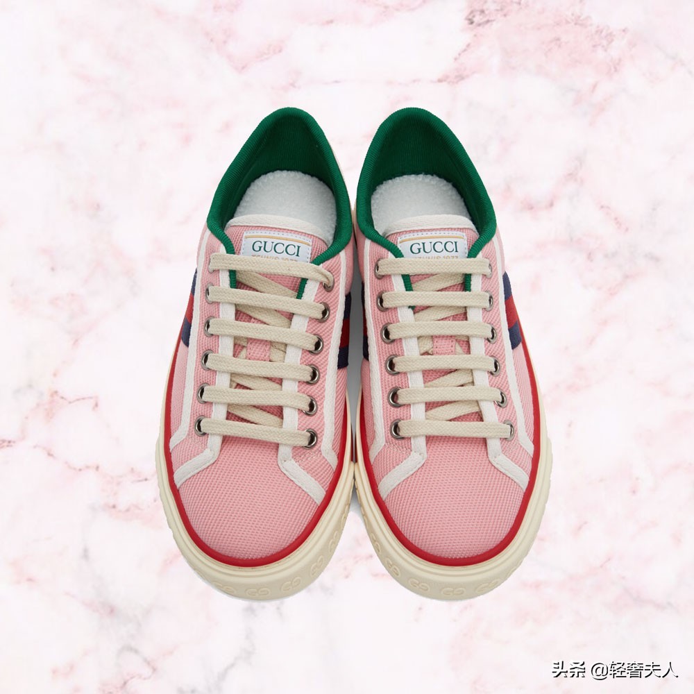 匡威小粉鞋搭配秋冬,匡威阿迪达斯高帮鞋搭配