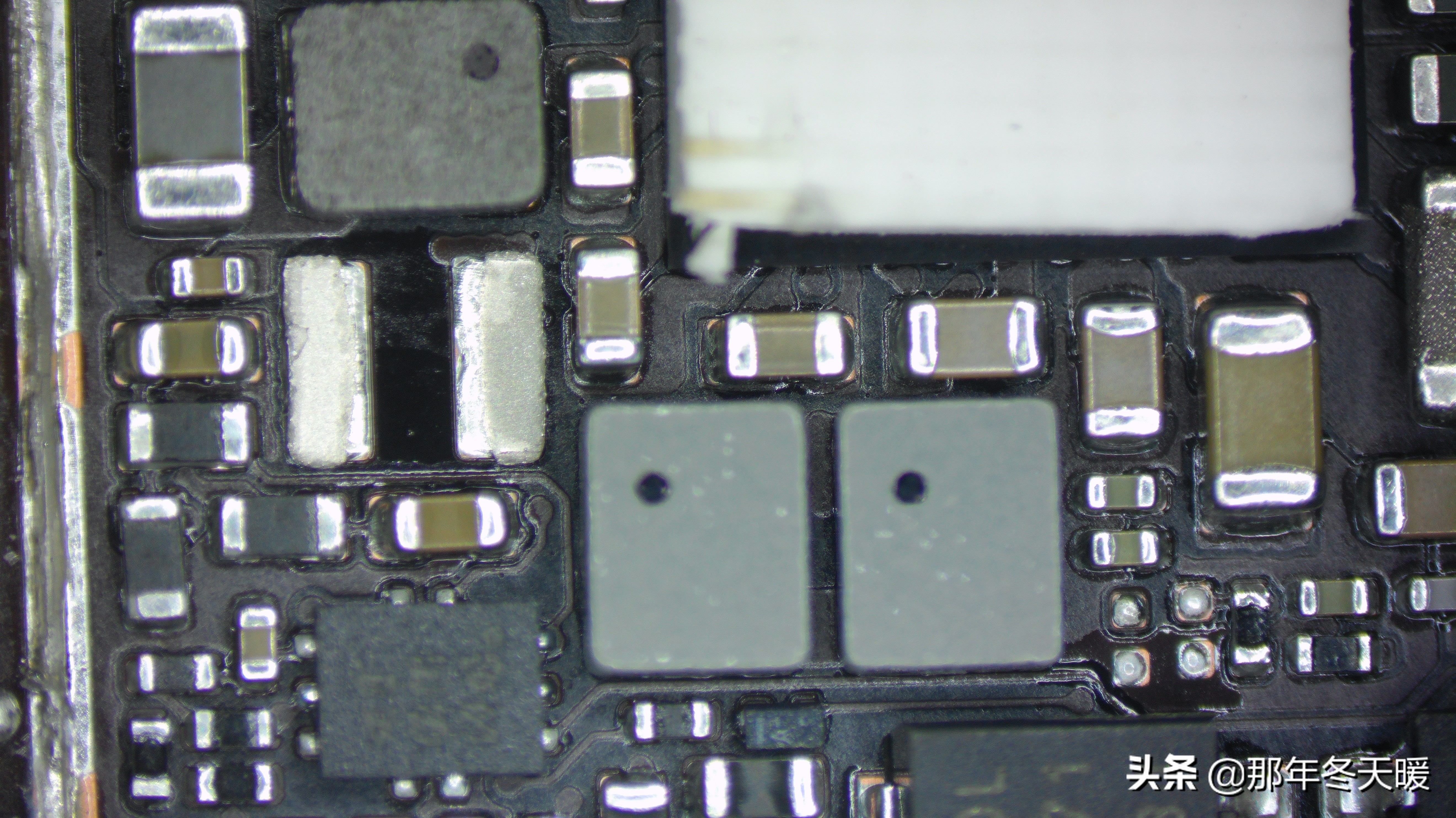 OPPORENO重摔导致不开机维修一例