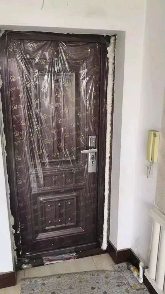 男子花5万块在黑龙江鹤岗买房,男子直播五万在鹤岗买房全过程