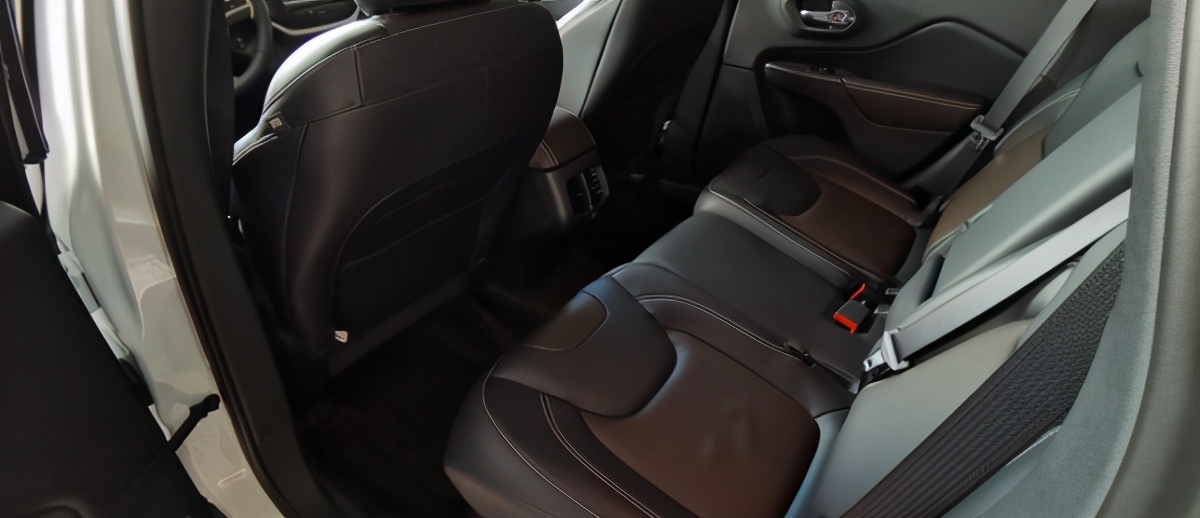 自由光2.0t驾驶感受,18年自由光2.4车主真实感受